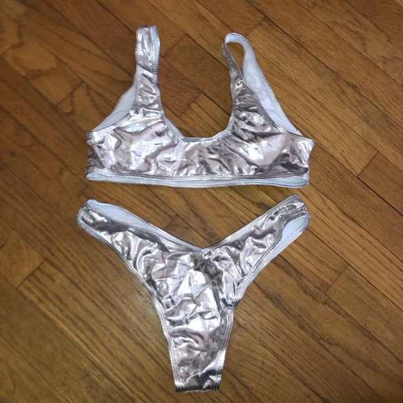 ✨✨SILVER METALLIC BIKINI✨✨ - Picture 7 of 8